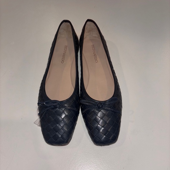 Bernardo Gwynn Navy Blue Woven Flats (Size 7) - Picture 1 of 7